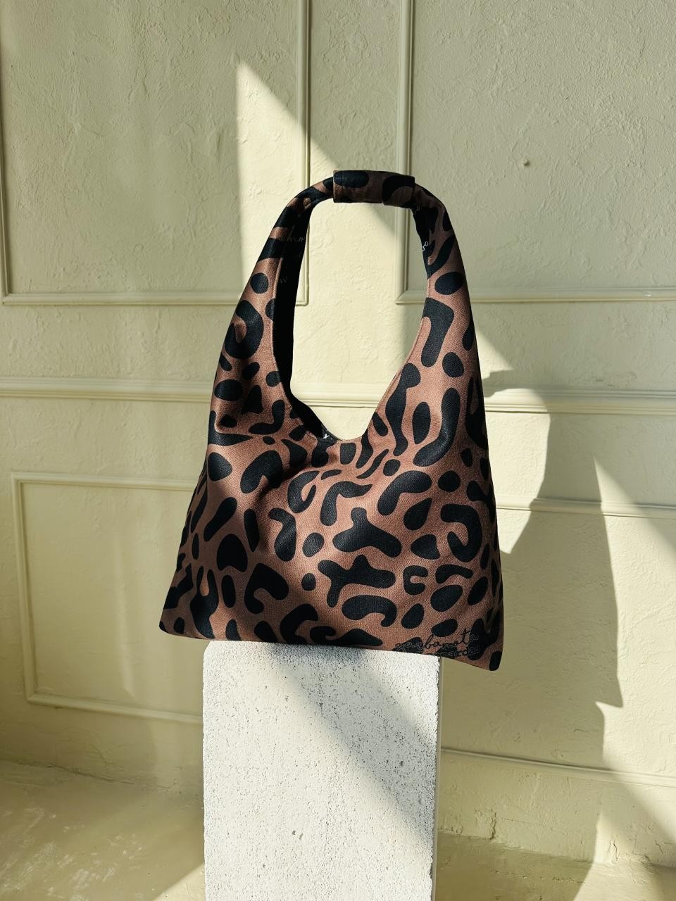 Moon Bag